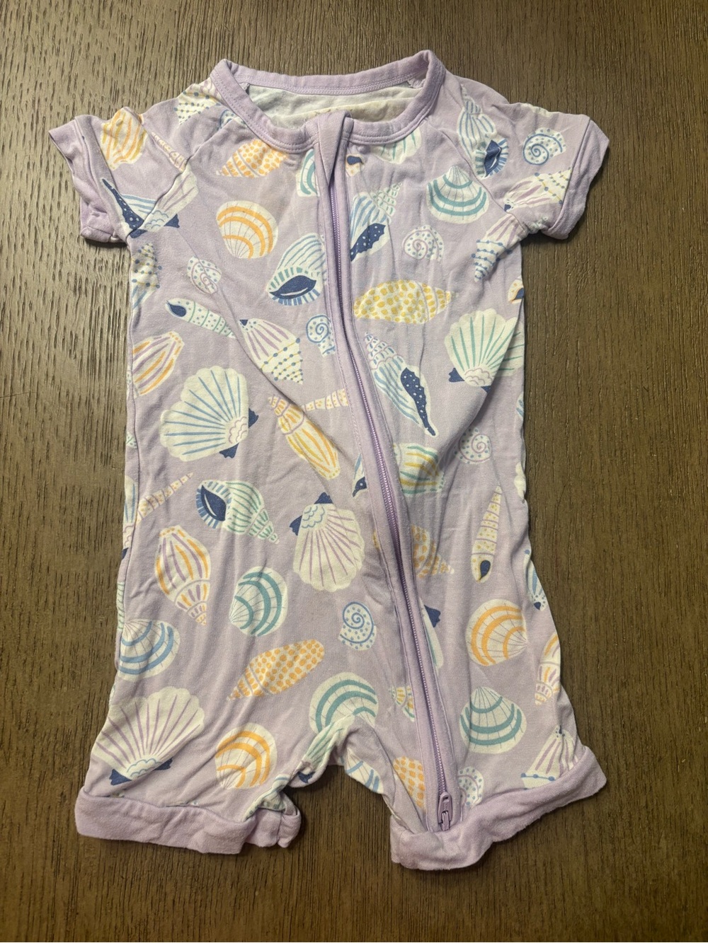 Little sleepies sandy treasures  Shorty Zippy 
Size 6-12m
